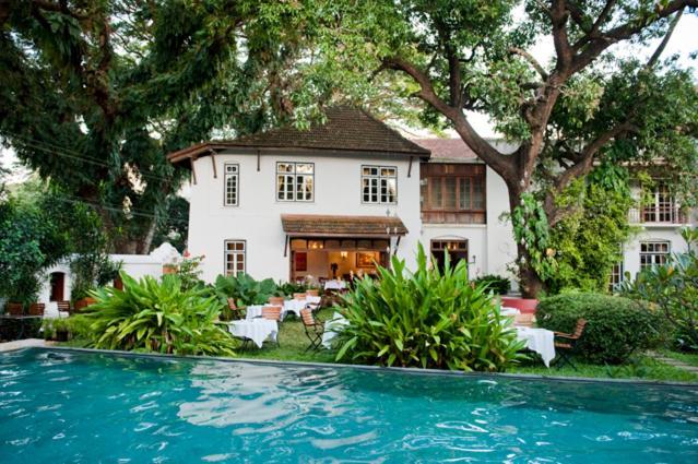 Old Harbour Hotel Kochi Exterior photo