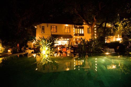 Old Harbour Hotel Kochi Exterior photo