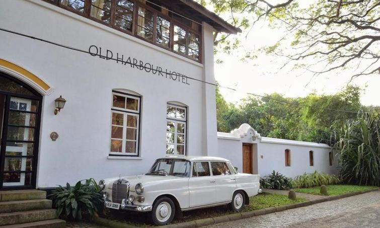 Old Harbour Hotel Kochi Exterior photo